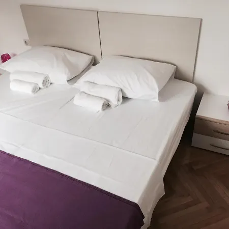 Apartment Leptiric *