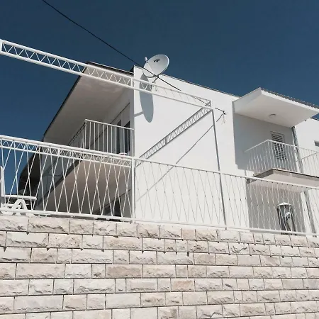 Leptiric Apartment