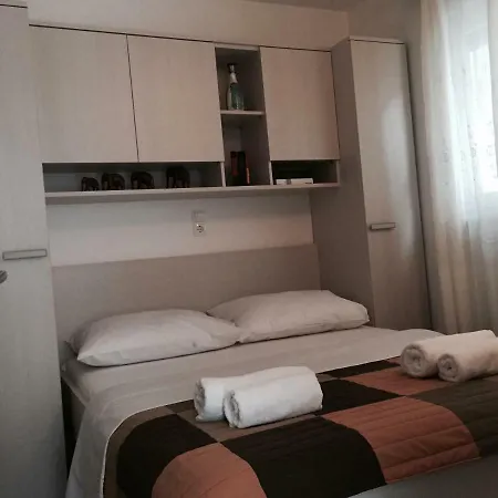 Apartment Leptiric Podstrana