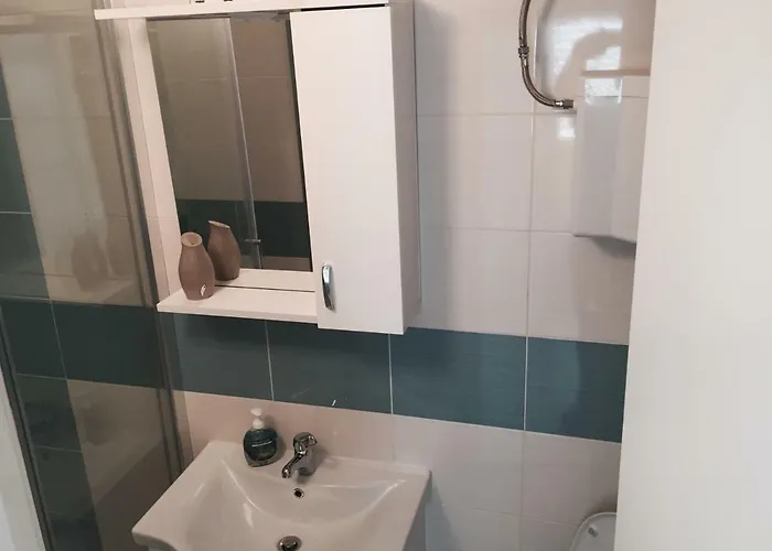 شقة Leptiric بودْسْتغانا